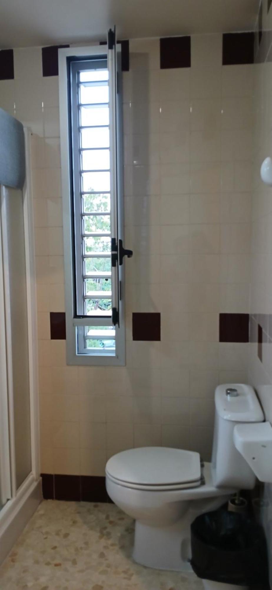 Larru Los Bermejales Residencia Universitaria セビリア エクステリア 写真