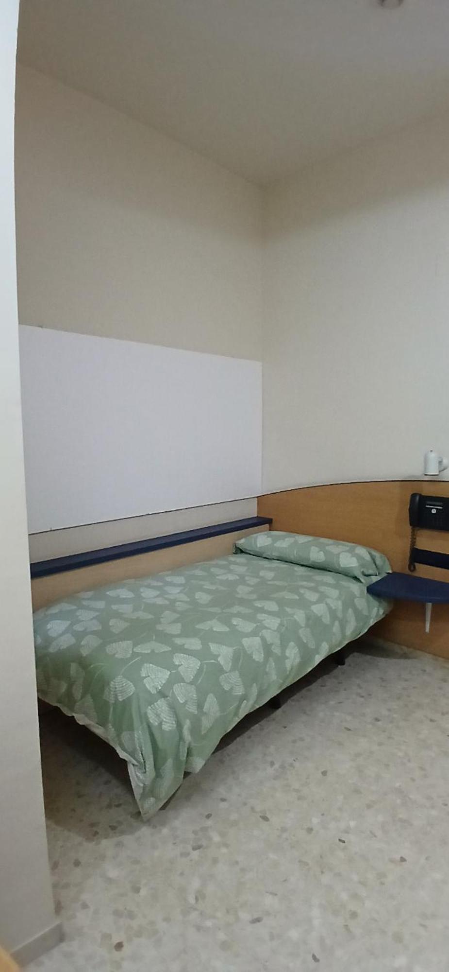 Larru Los Bermejales Residencia Universitaria セビリア エクステリア 写真