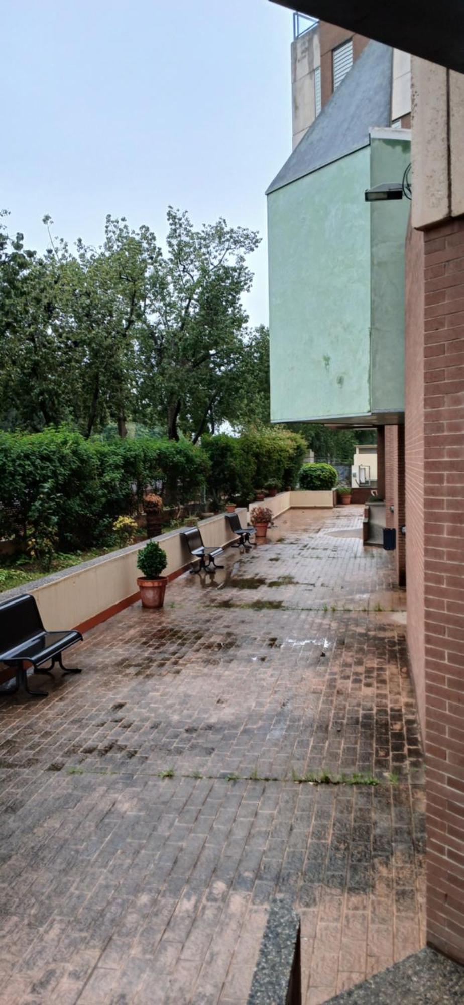 Larru Los Bermejales Residencia Universitaria セビリア エクステリア 写真