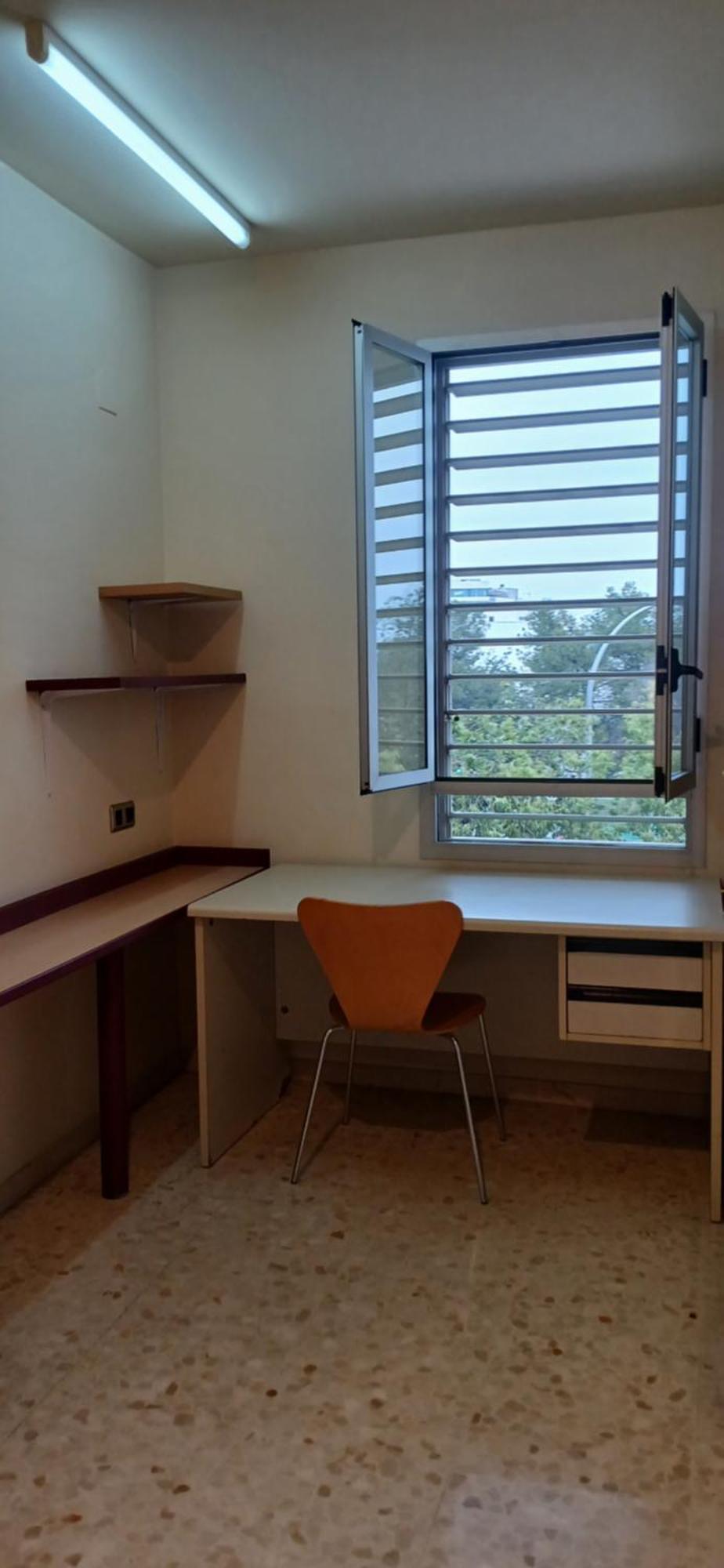 Larru Los Bermejales Residencia Universitaria セビリア エクステリア 写真